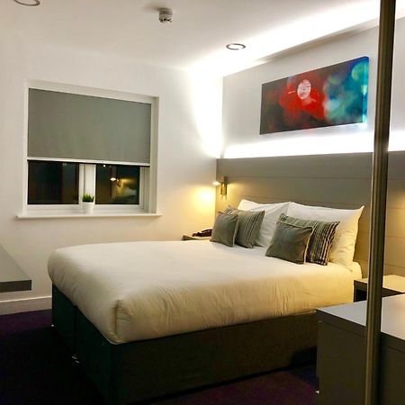 Ilford Hotel Goodmayes Экстерьер фото