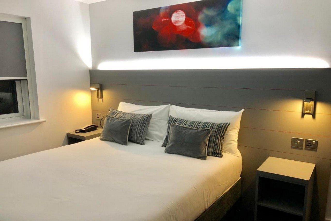 Ilford Hotel Goodmayes Экстерьер фото