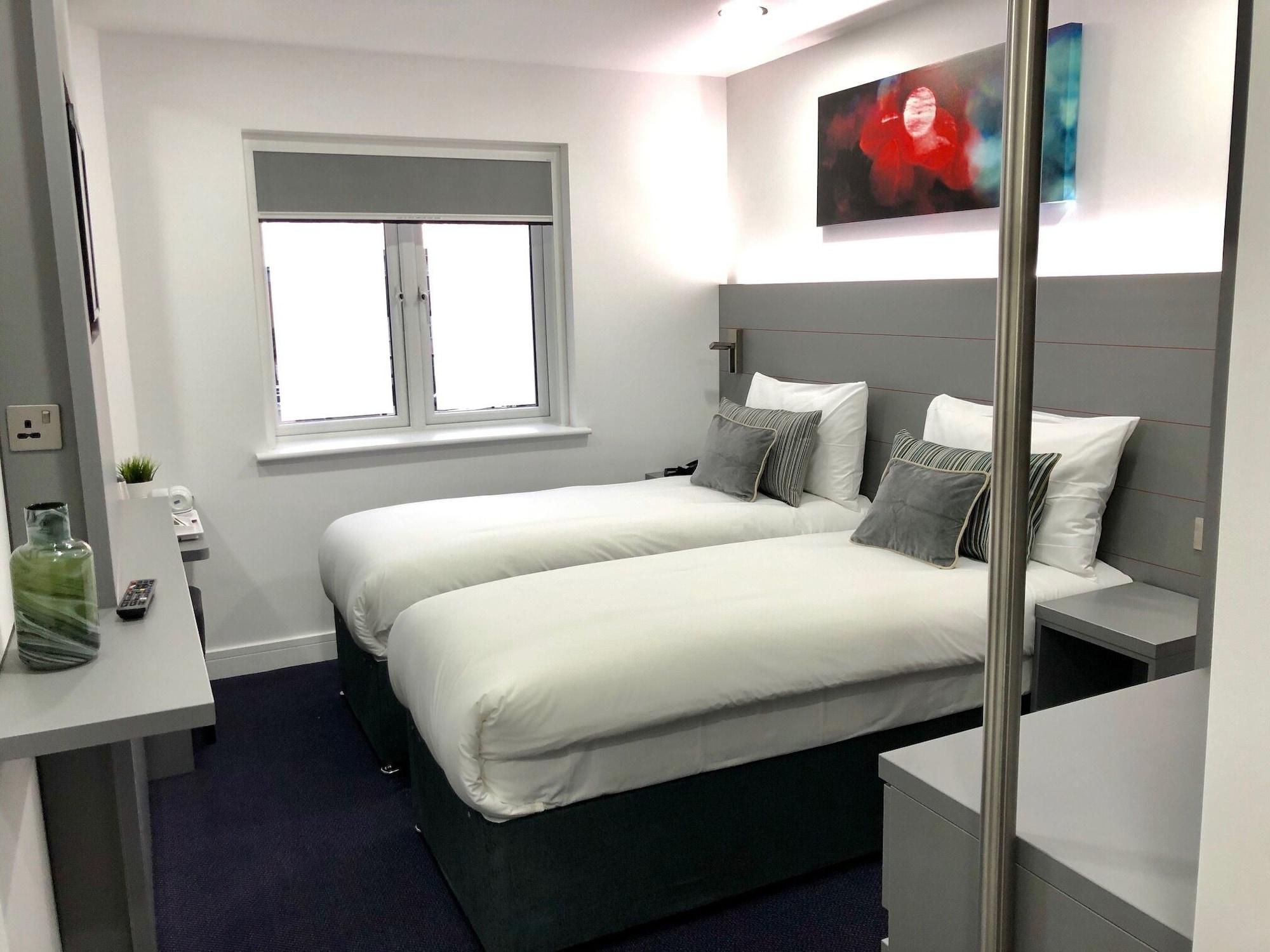 Ilford Hotel Goodmayes Экстерьер фото