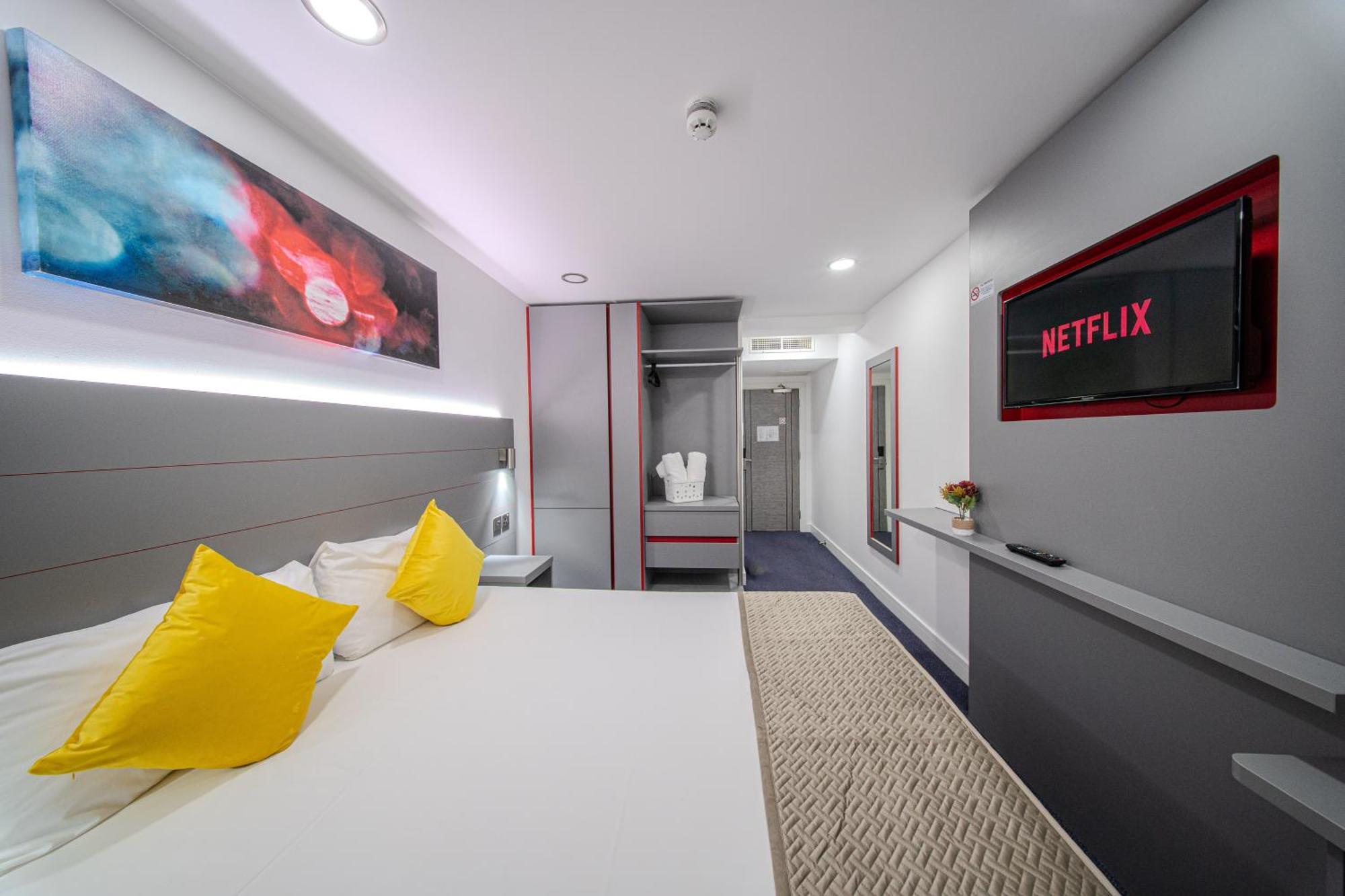 Ilford Hotel Goodmayes Экстерьер фото