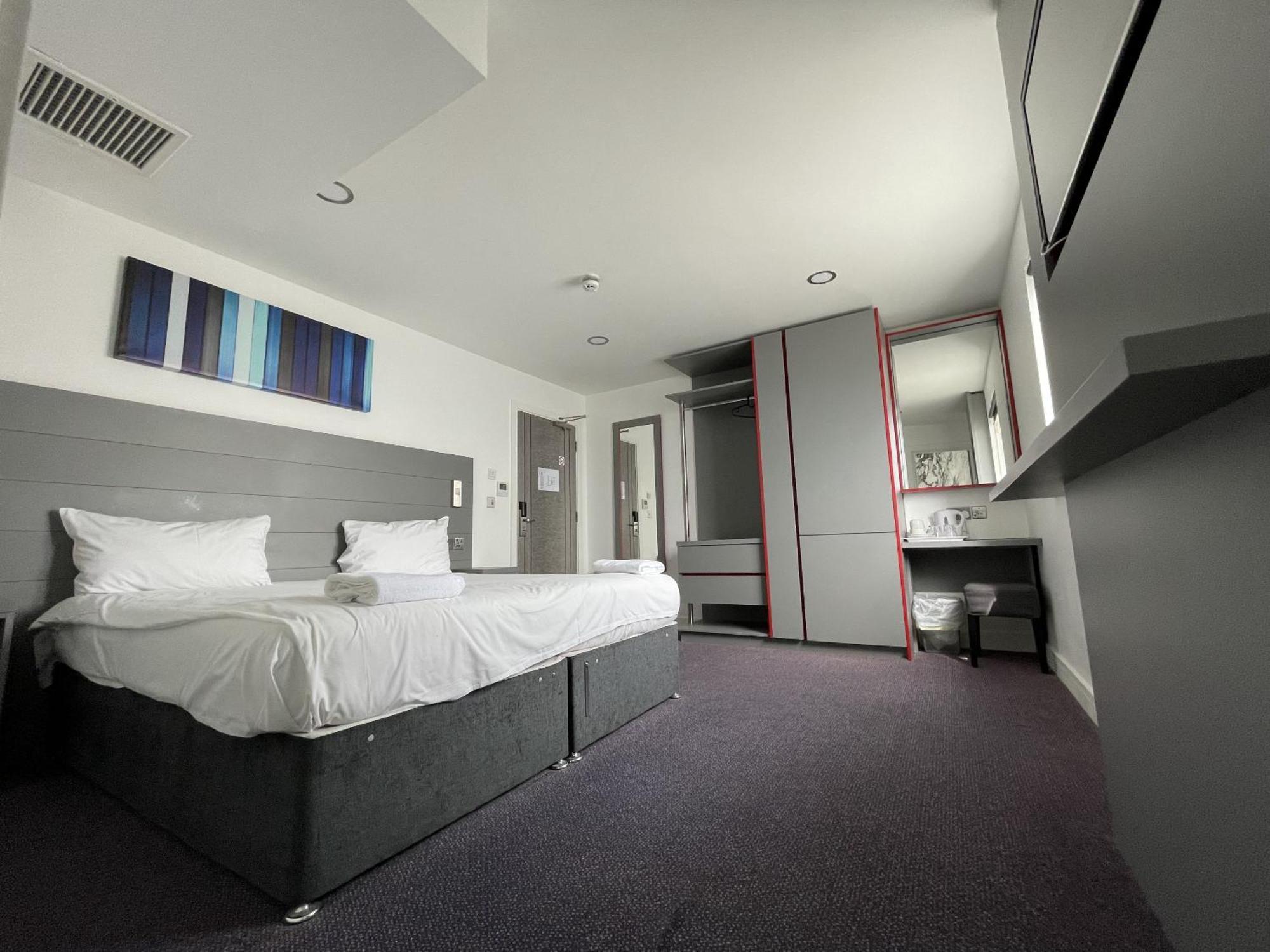 Ilford Hotel Goodmayes Номер фото